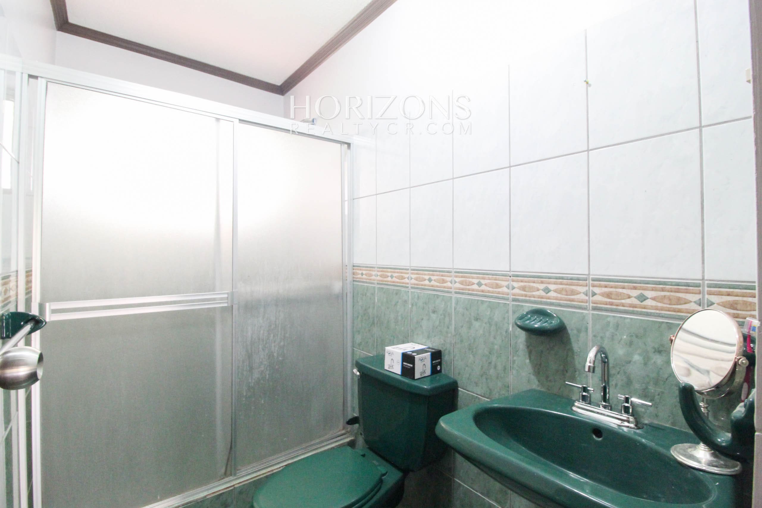 Se Alquila Casa De Una Planta Con Patio En Curridabat 3 Habitaciones noj1001