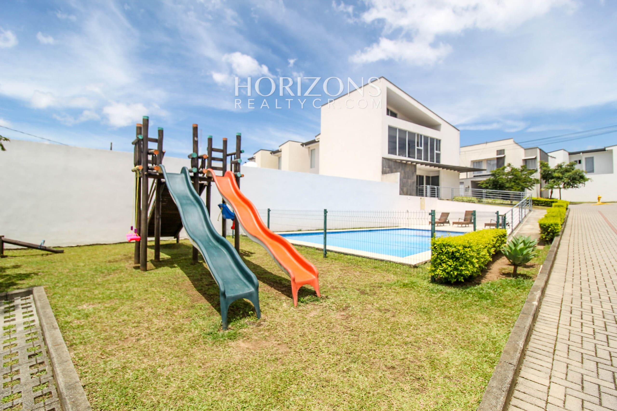 Se Alquila Casa En Sabanilla 3 Habitaciones + Amenidades noj1005