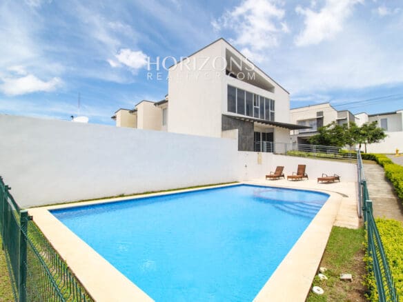 Se Alquila Casa En Sabanilla 3 Habitaciones + Amenidades Noj1005