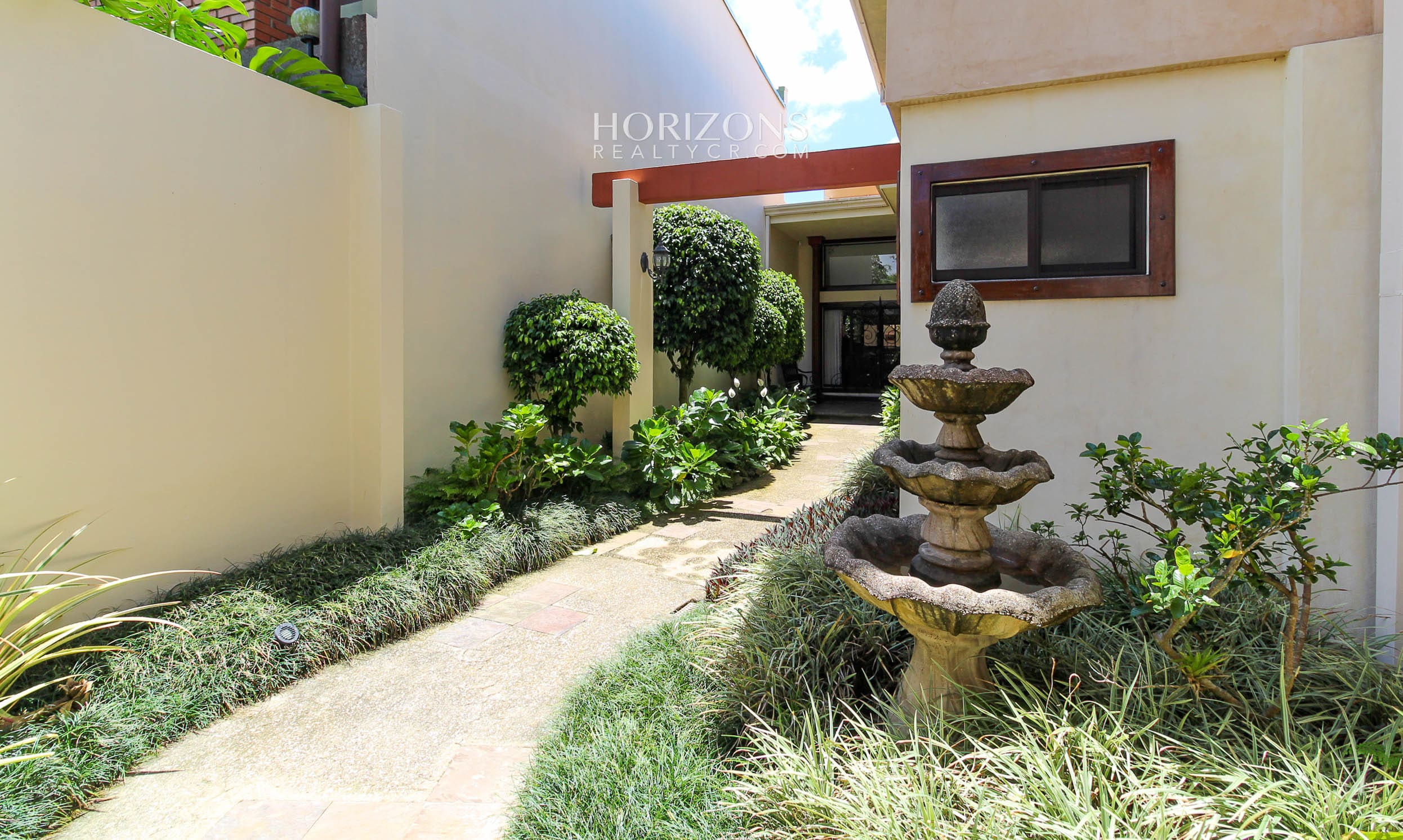 Casa Estilo Colonial en San Rafael Montes de Oca Habitaciones en Primera Planta nja1148