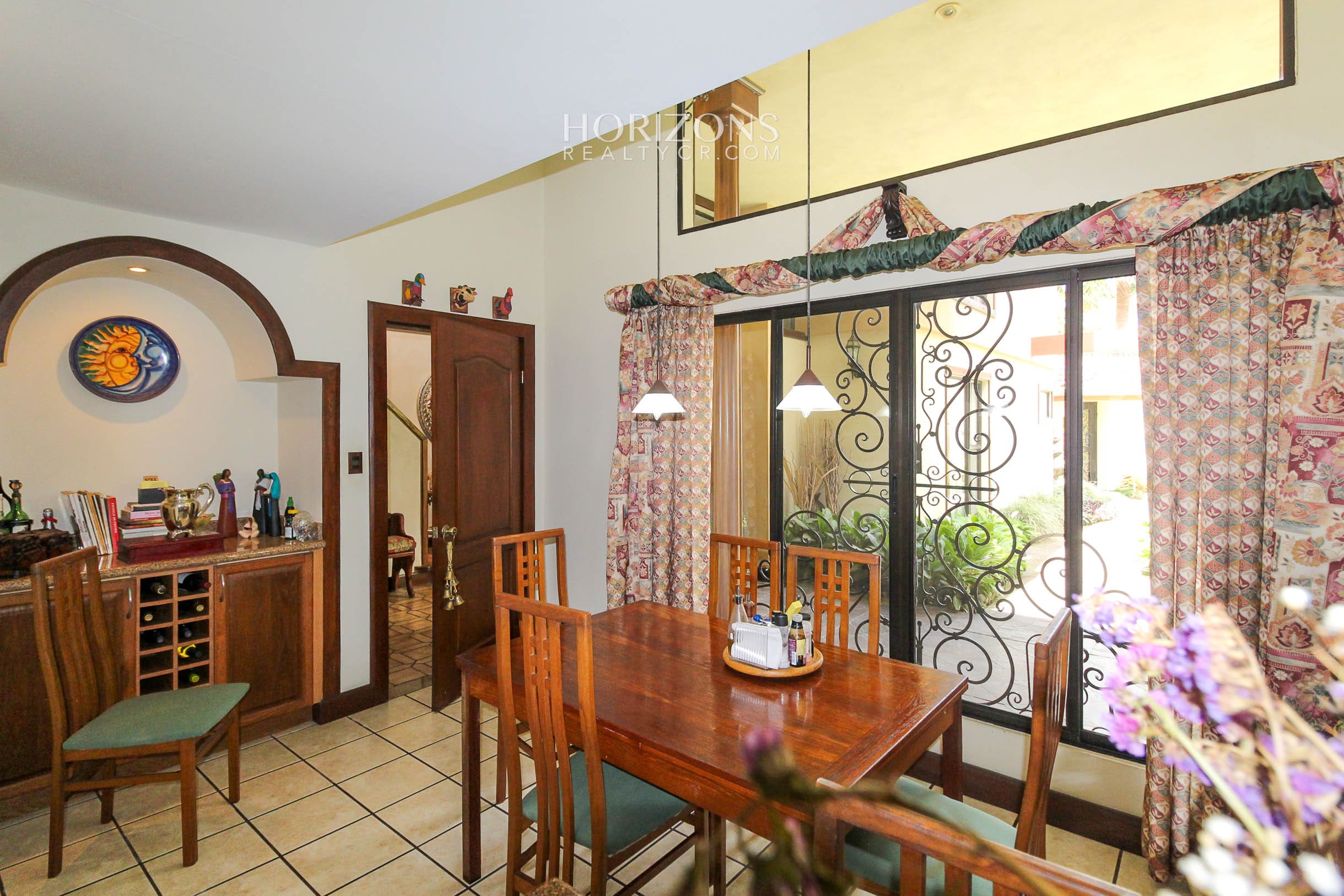 Casa Estilo Colonial en San Rafael Montes de Oca Habitaciones en Primera Planta nja1148