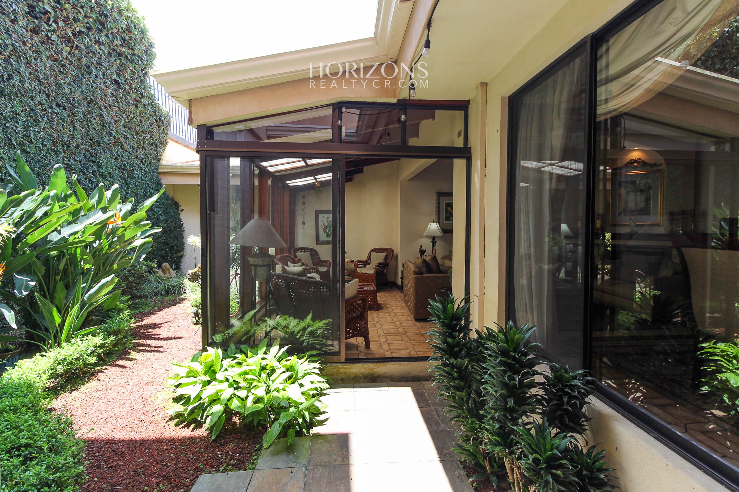 Casa Estilo Colonial en San Rafael Montes de Oca Habitaciones en Primera Planta nja1148