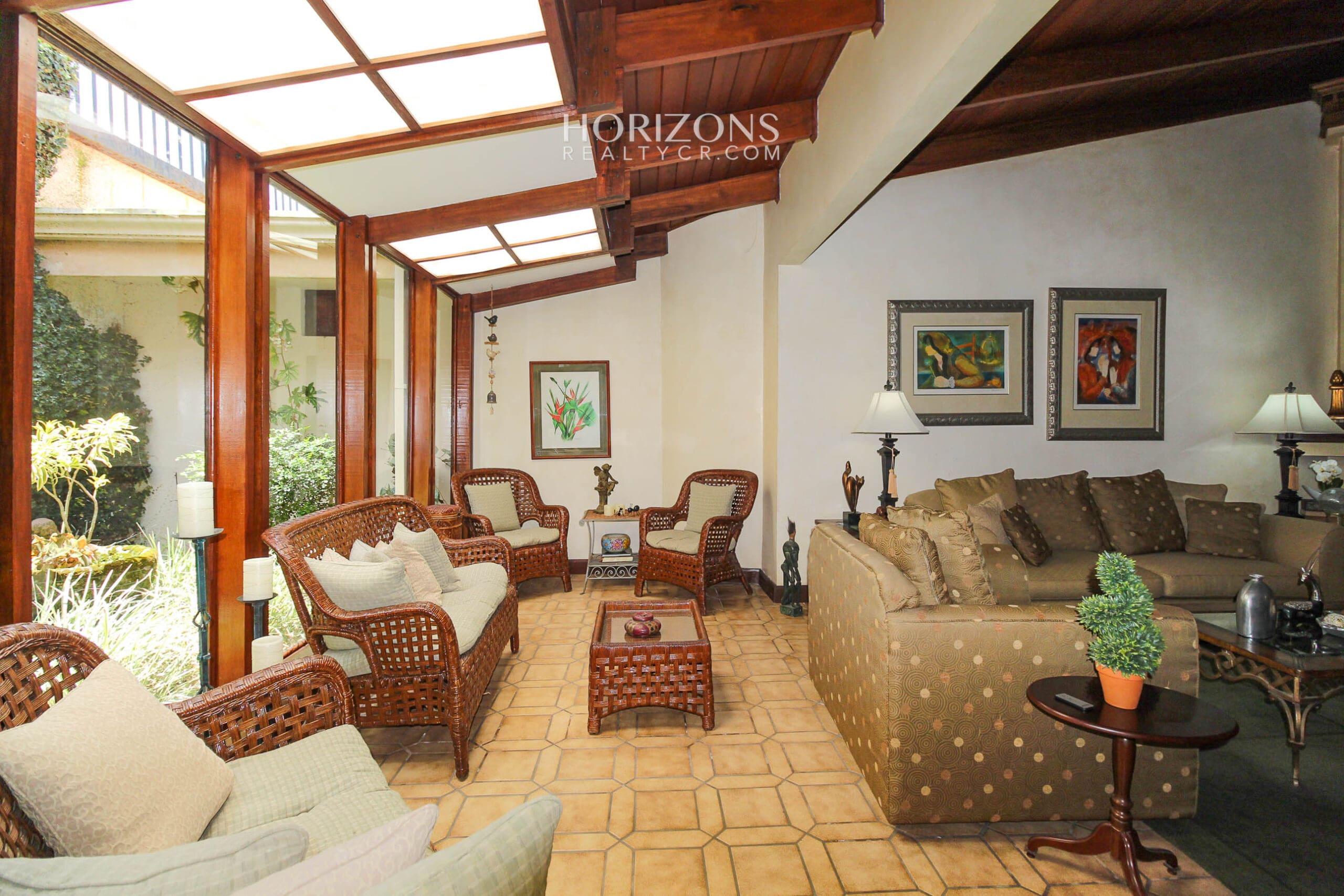 Casa Estilo Colonial en San Rafael Montes de Oca Habitaciones en Primera Planta nja1148