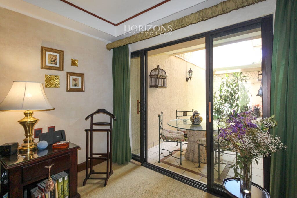 Casa Estilo Colonial en San Rafael Montes de Oca Habitaciones en Primera Planta nja1148