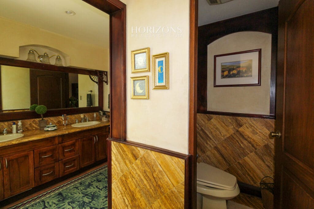 Casa Estilo Colonial en San Rafael Montes de Oca Habitaciones en Primera Planta nja1148