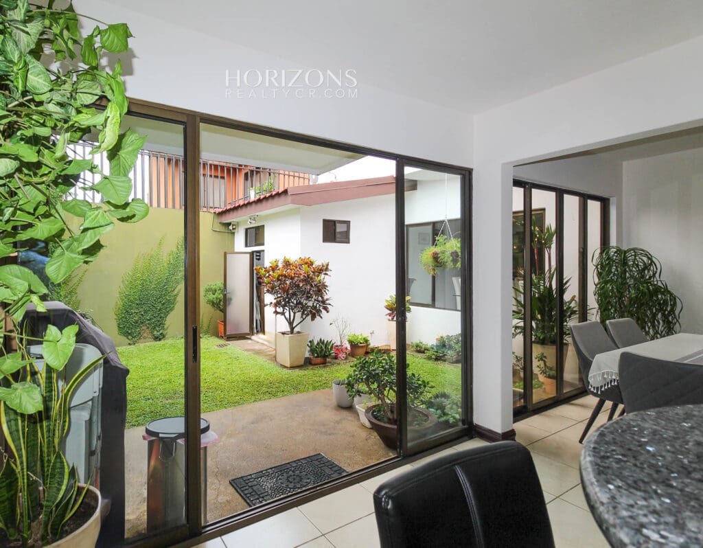 Hermosa Casa en Venta 3 Habitaciones + Cuarto de Servicio Residencial en Tres Ríos nja1157