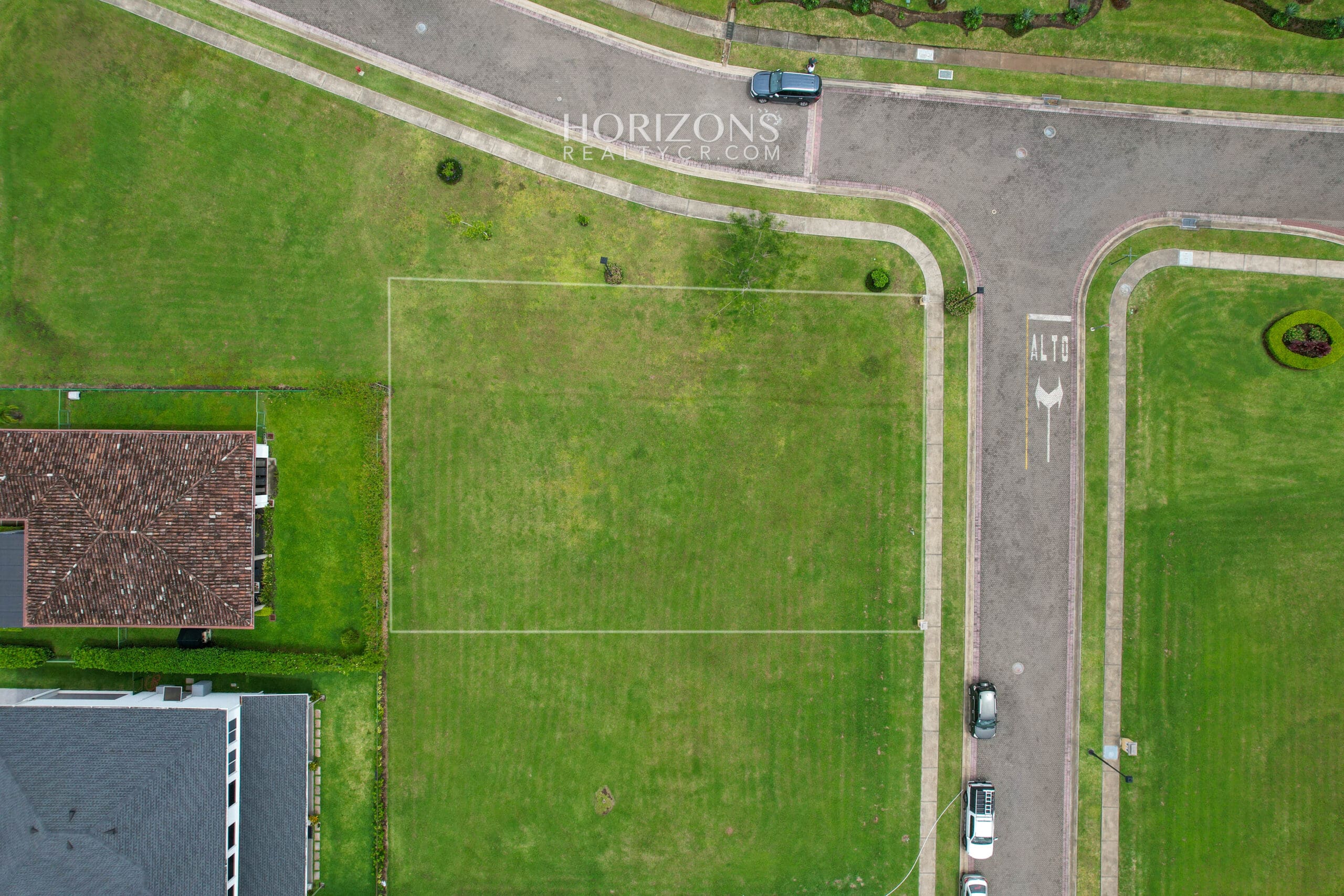 Lote 825m2 Dentro de Condominio en Hacienda los Reyes  njr69