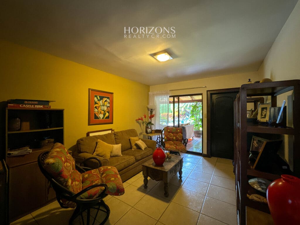Venta de Casa en Valle del Sol 4 Habitaciones Principal en Primera Planta nar01