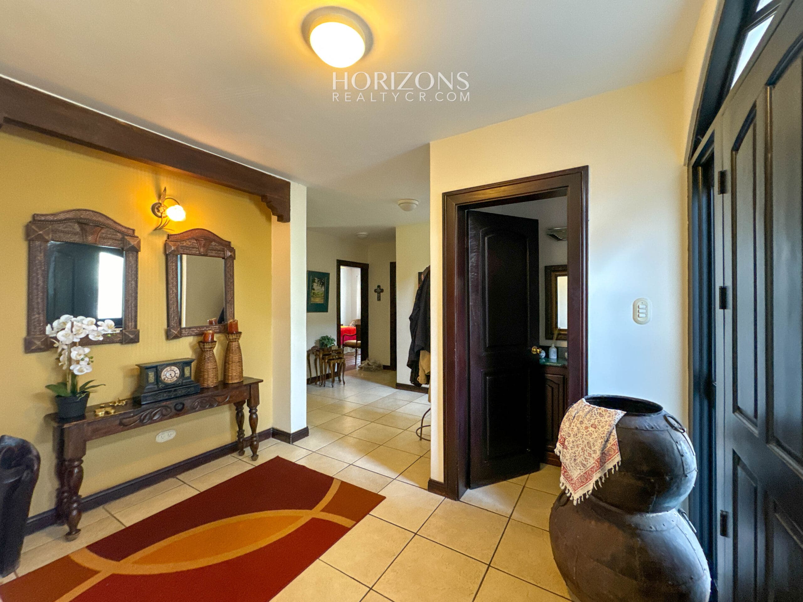 Venta de Casa en Valle del Sol 4 Habitaciones Principal en Primera Planta nar01