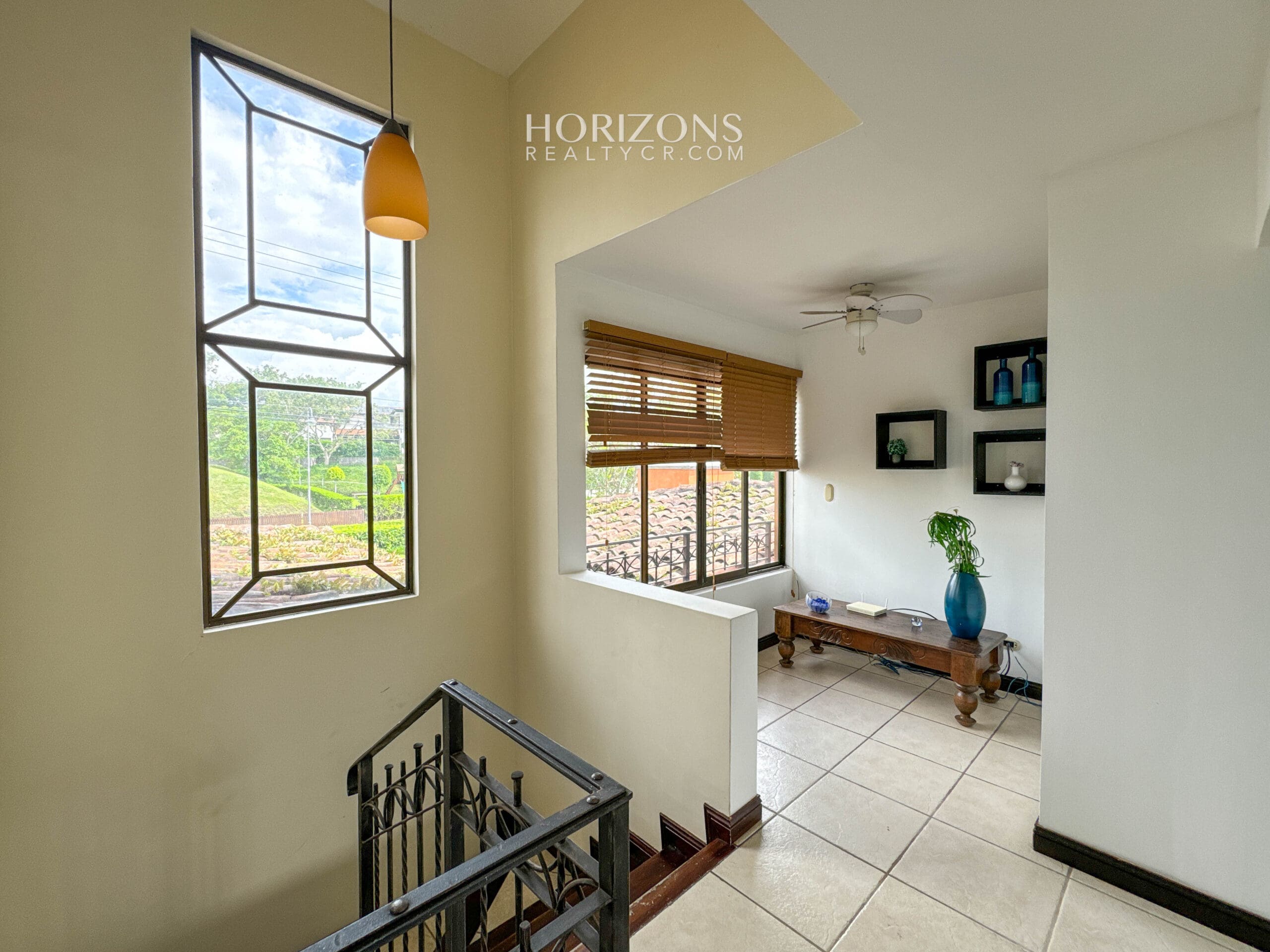 Venta de Casa en Valle del Sol 4 Habitaciones Principal en Primera Planta nar01