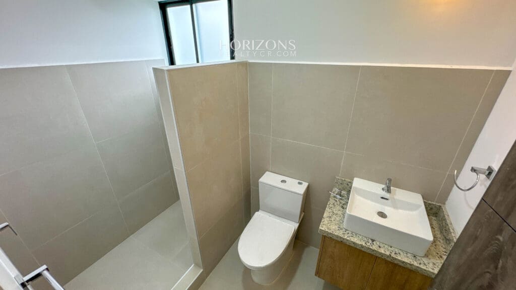 Se Alquila Moderno Apartamento en San Pedro 2 Habitaciones 2 Baños nja1162