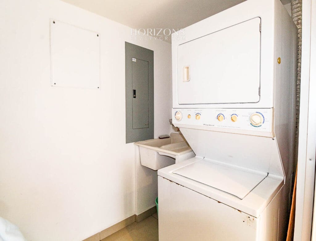 Se Alquila Apartamento Amueblado En Sabana Sur 1 Habitacion 1 Parqueo y Bodega nja1164