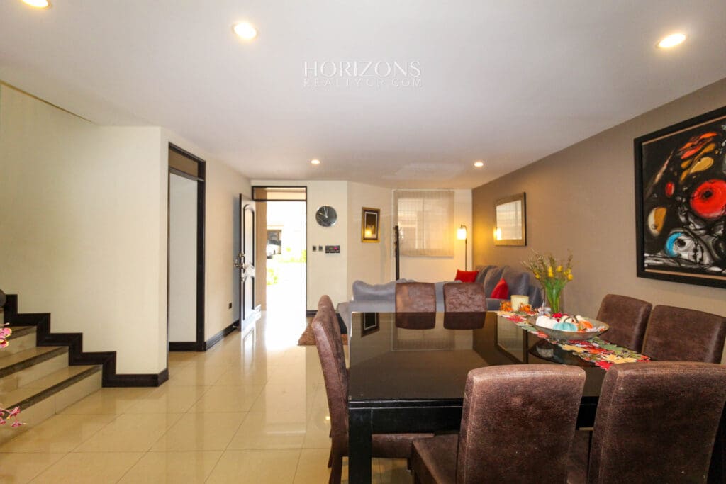 Se Vende Casa en Condominio Colonia del Roble En Guayabos Curridabat 3 Habitaciones y Patio nja1167