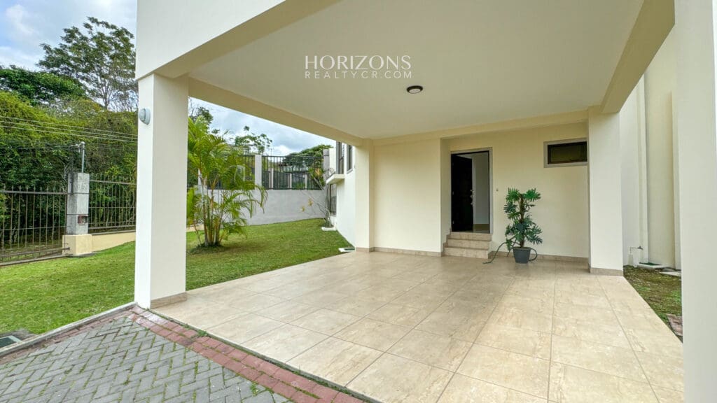 Casa En Granadilla Curridabat | Horizons Realty