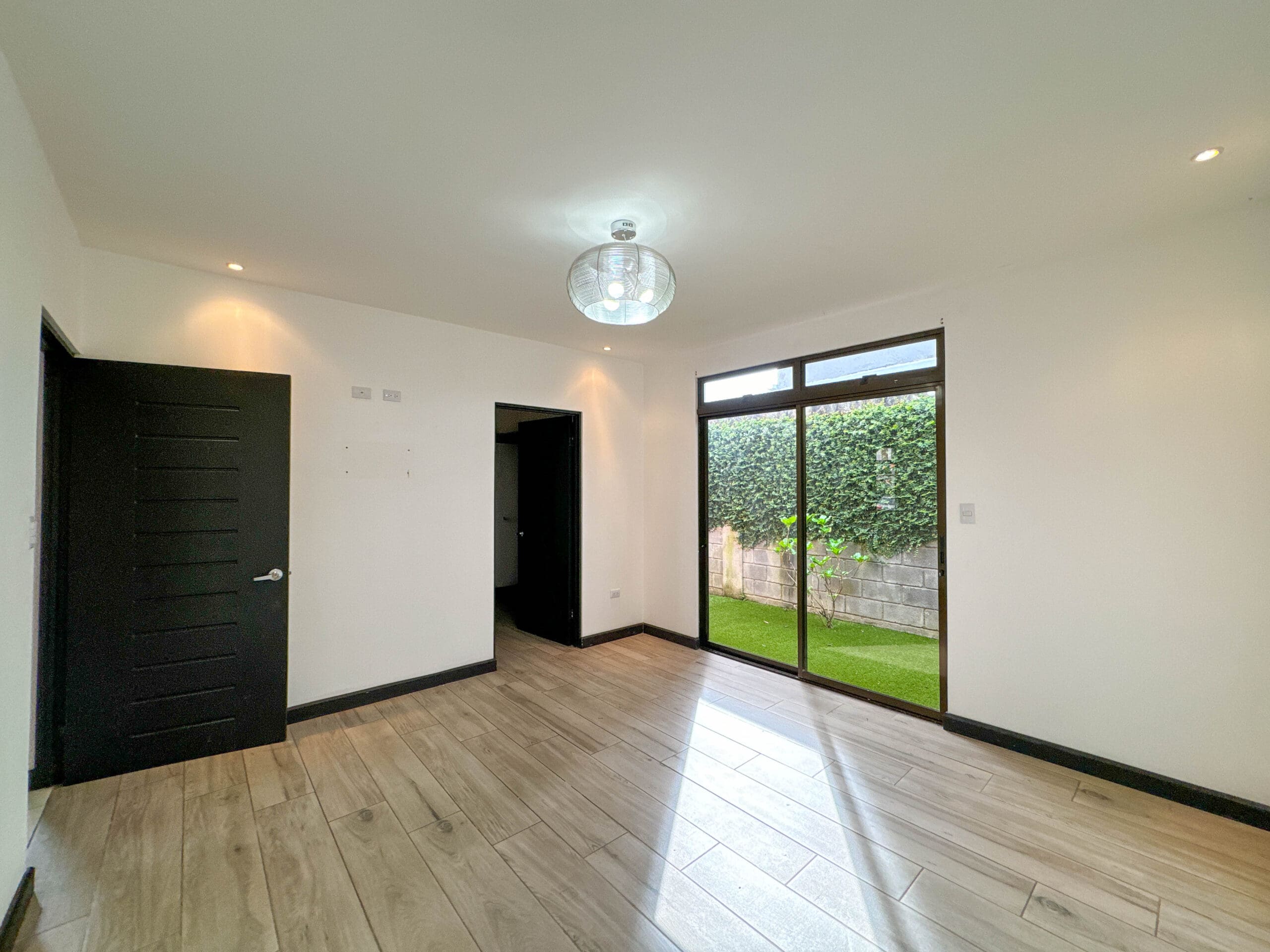 Casa moderna de 1 planta en Lomas de Montes de Oca en Venta 3 Habitaciones lote de 306m2  nja1172