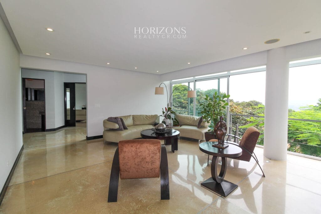 Casa Contemporánea en Eco Residencial Villa Real Elegancia y Lujo en Armonía con la Naturaleza nja1173