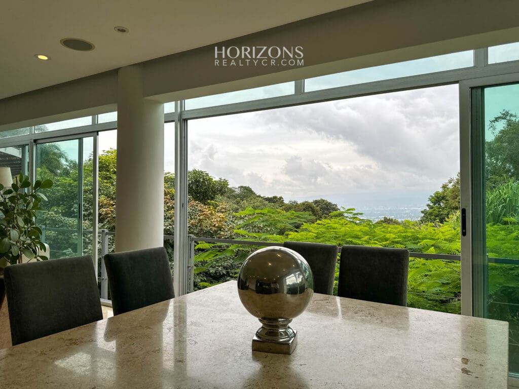 Casa Contemporánea en Eco Residencial Villa Real Elegancia y Lujo en Armonía con la Naturaleza nja1173