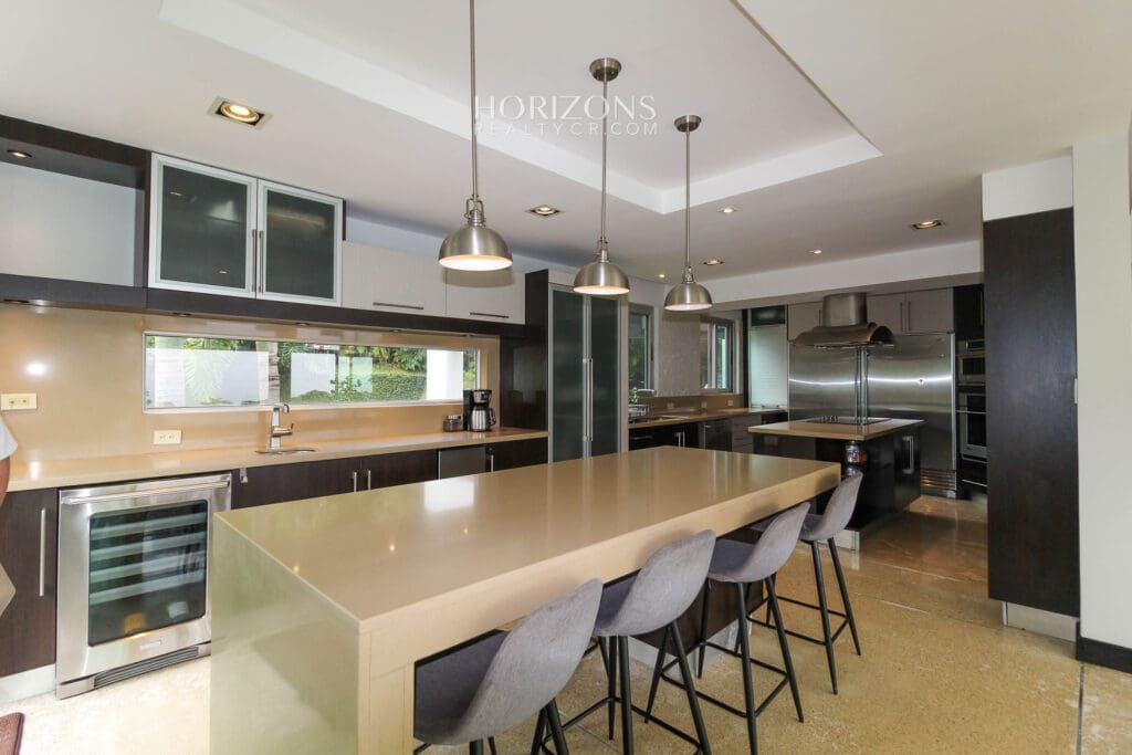 Casa Contemporánea en Eco Residencial Villa Real Elegancia y Lujo en Armonía con la Naturaleza nja1173