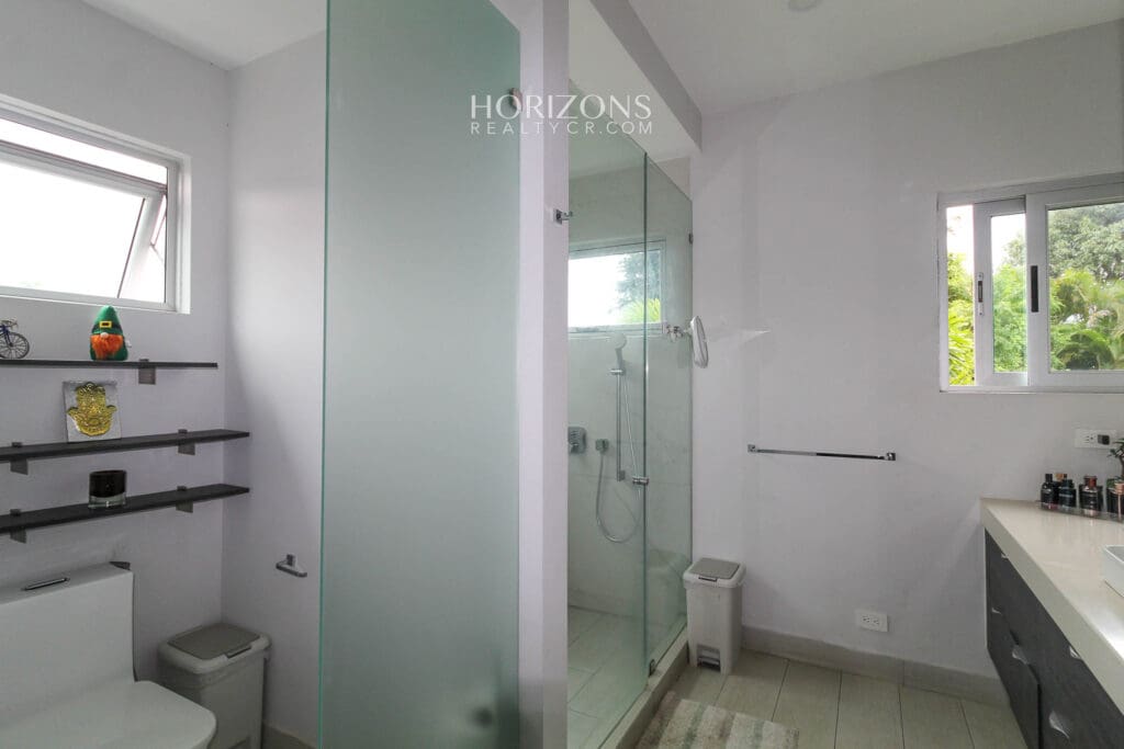 Casa Contemporánea en Eco Residencial Villa Real Elegancia y Lujo en Armonía con la Naturaleza nja1173