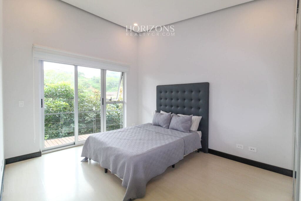 Casa Contemporánea en Eco Residencial Villa Real Elegancia y Lujo en Armonía con la Naturaleza nja1173
