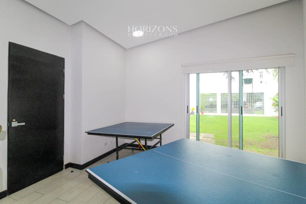 Casa Contemporánea en Eco Residencial Villa Real Elegancia y Lujo en Armonía con la Naturaleza nja1173
