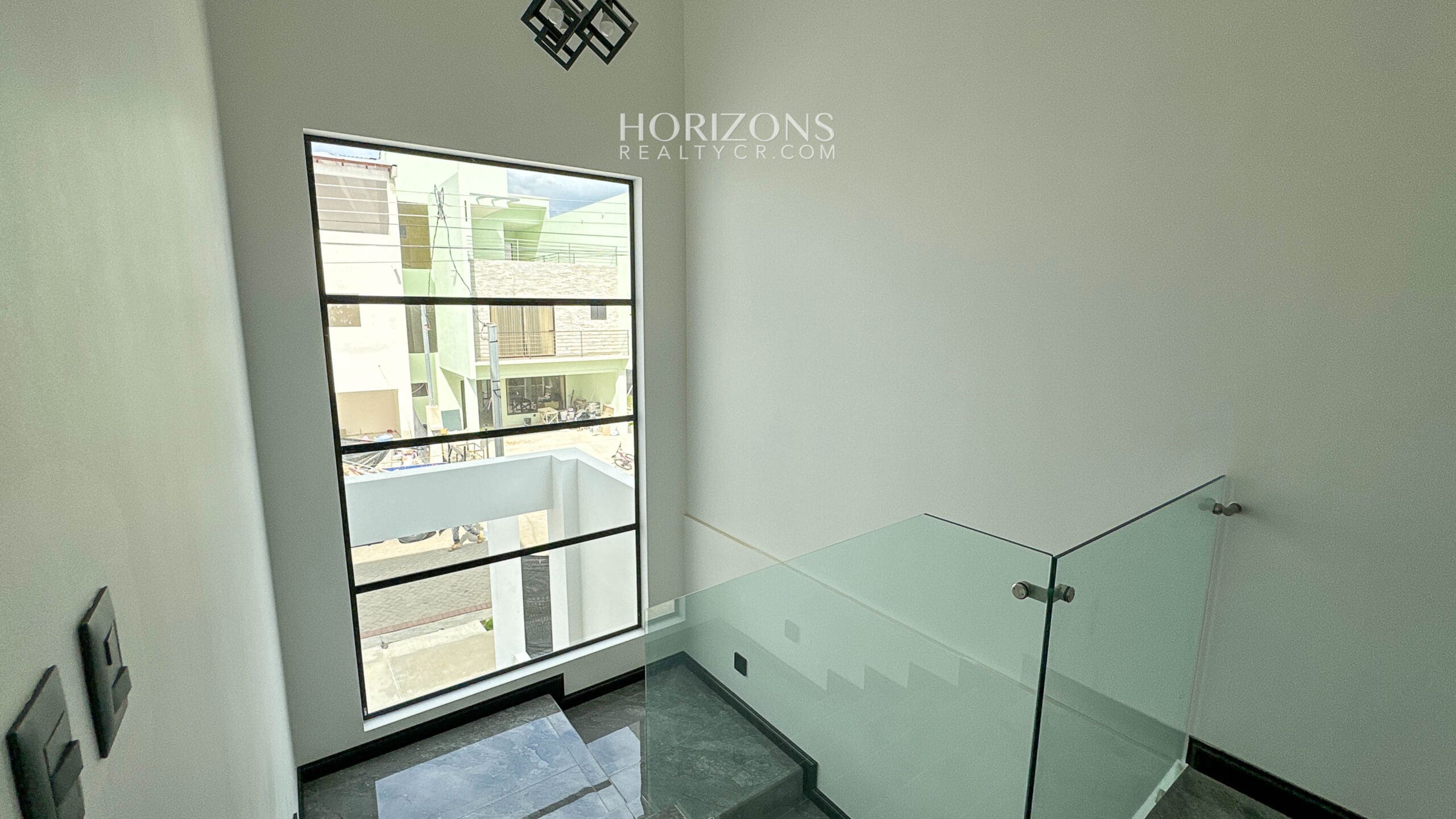 Estrene Moderna Casa en Venta Con 3 Habitaciones Amplias en Condominio Distrito San Juan nja1179