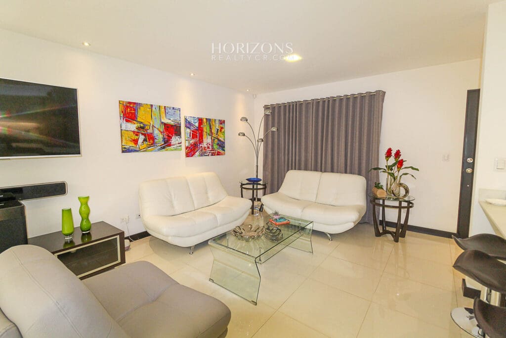 Casa Contemporánea Independiente 2 Habitaciones Acabados de Lujo Cerca de Ciudad del Este Curridabat Nja1181
