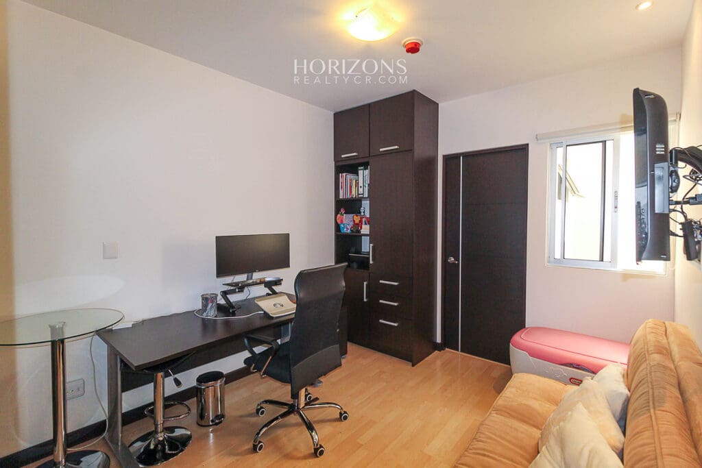 Casa Contemporánea Independiente 2 Habitaciones Acabados de Lujo Cerca de Ciudad del Este Curridabat Nja1181