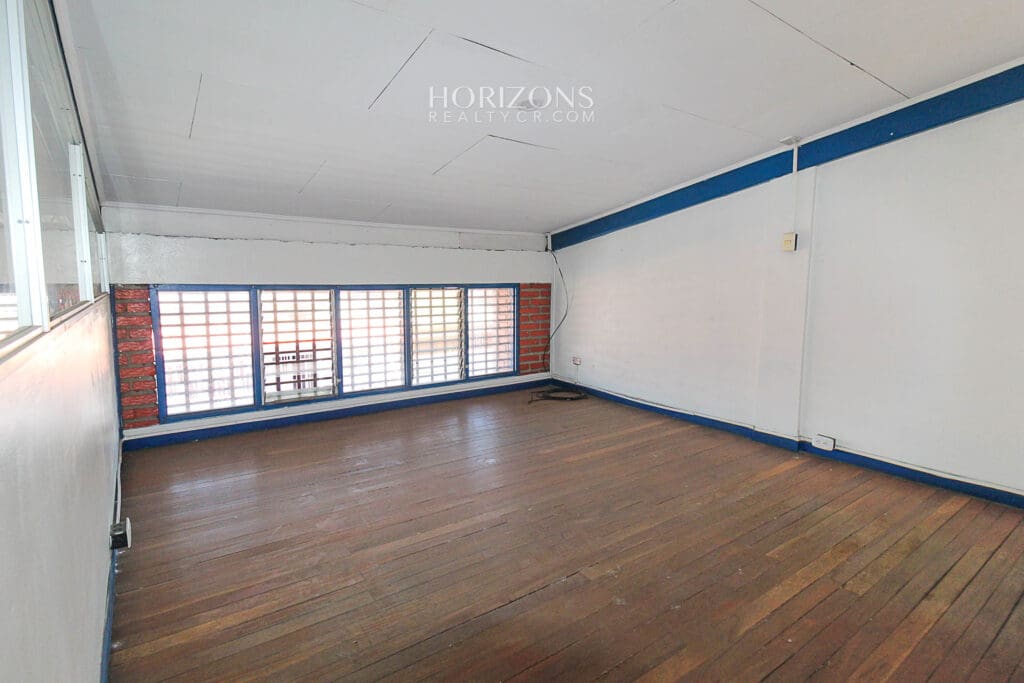 Se Vende Ofi Bodega En Guadalupe a 2.5km de Rotonda las Banderas hrc24