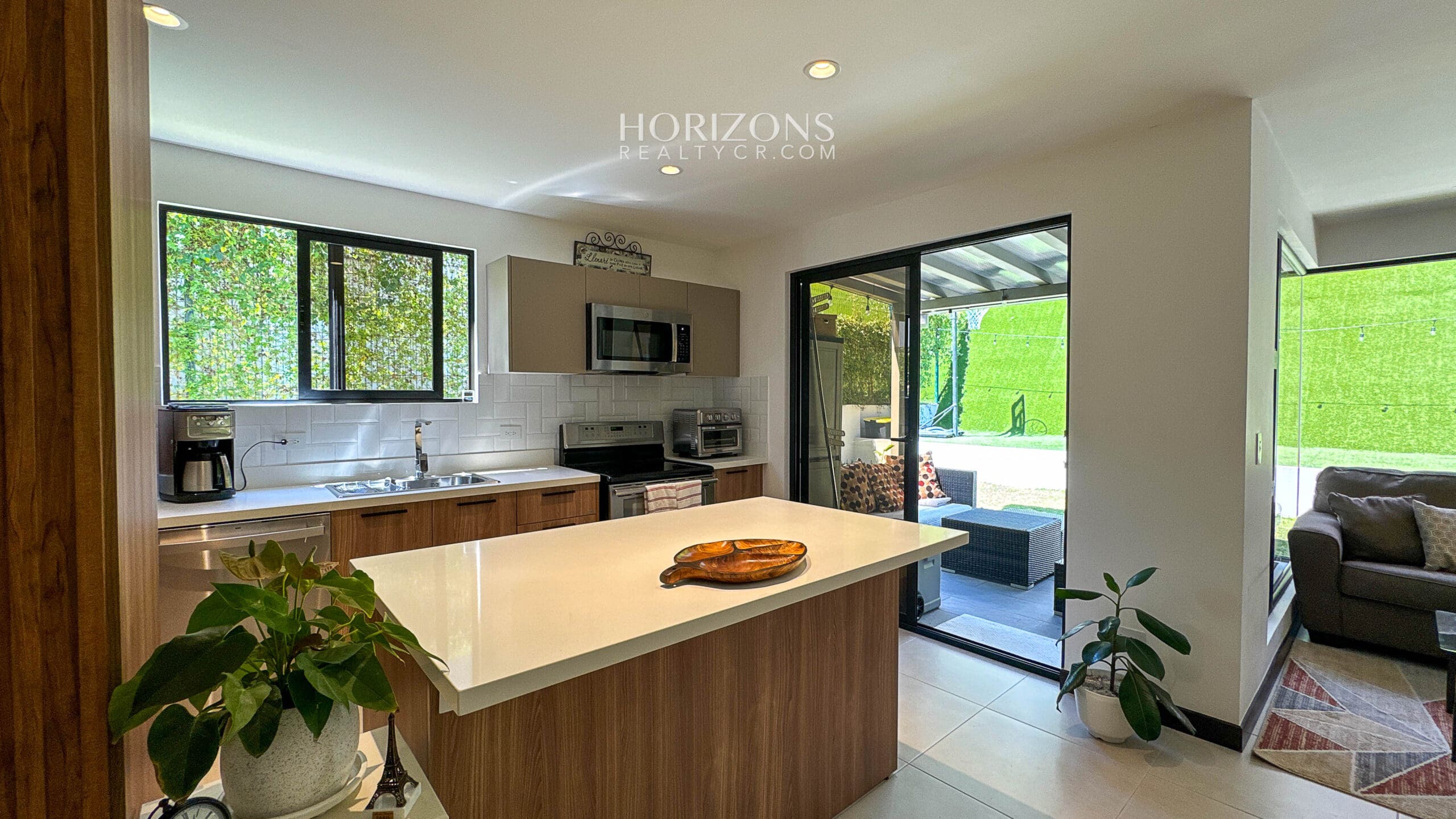 Moderna Casa Familiar en Condominio con Exclusivas Amenidades Condominio la Estefana Sabanilla nja1186