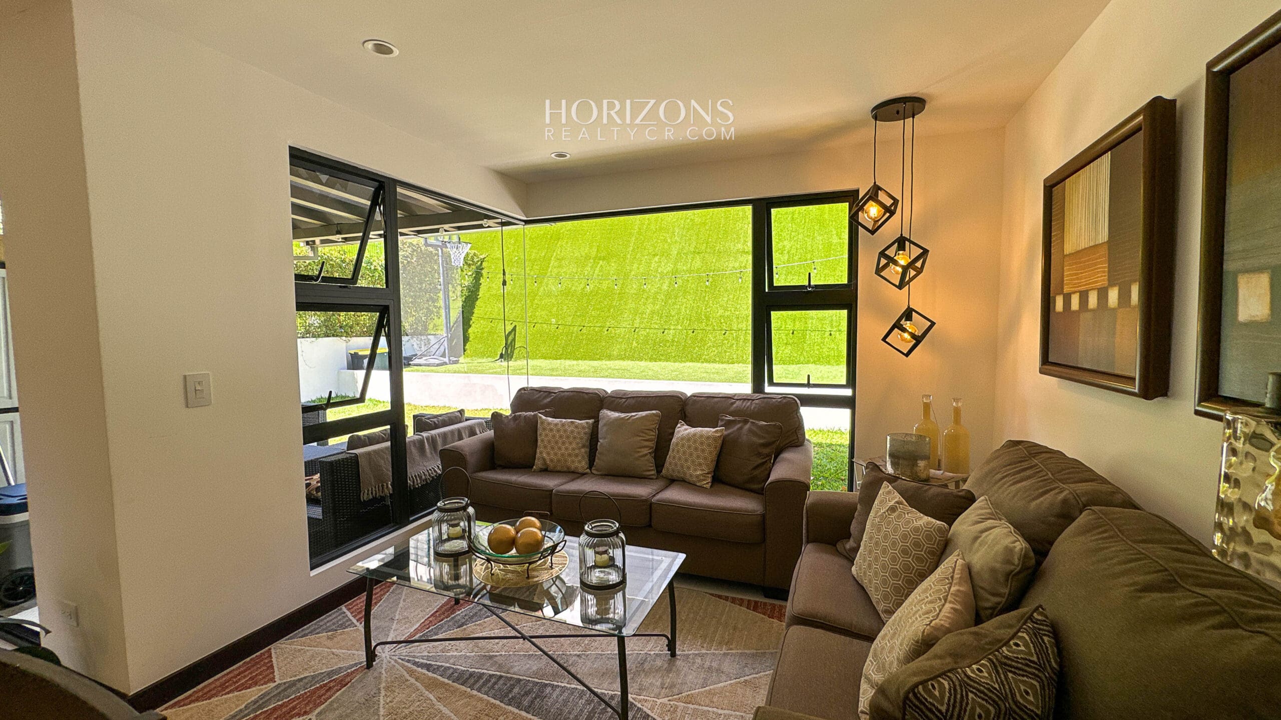Moderna Casa Familiar en Condominio con Exclusivas Amenidades Condominio la Estefana Sabanilla nja1186