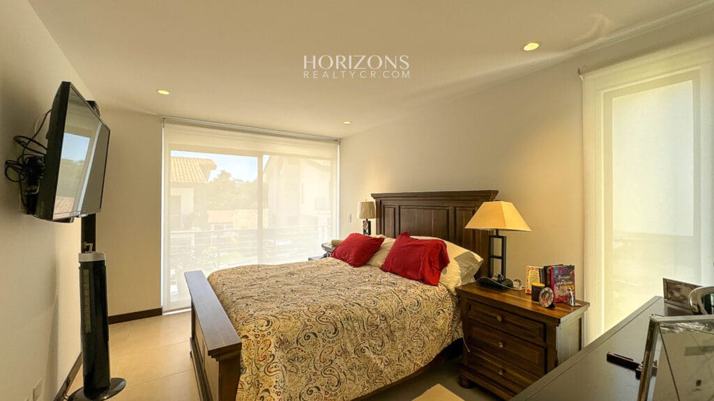 Moderna Casa Familiar en Condominio con Exclusivas Amenidades Condominio la Estefana Sabanilla nja1186