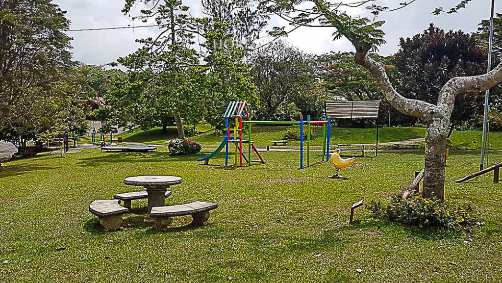 Casa de una Planta en Residencial Altamonte 3 Habitaciones más Oficina y C. Servicio nja1301