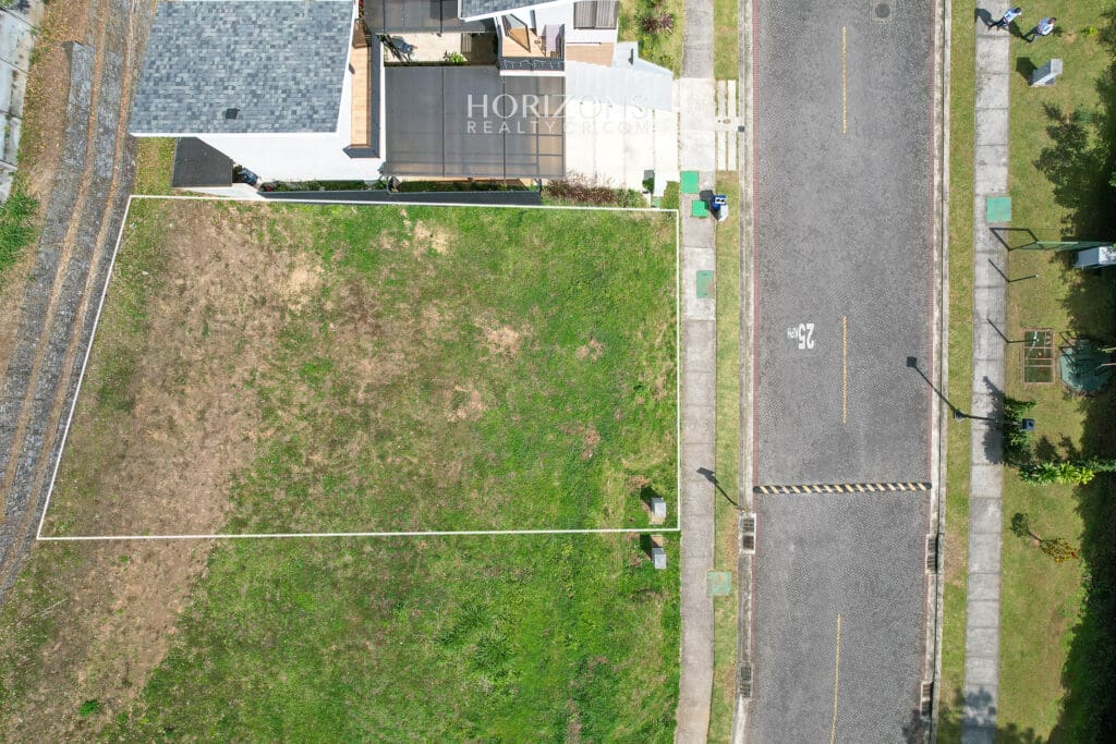 Lote con Vista al Bosque Disponible en Condominio Las Rusias Curridababat / Concepcion nja1191