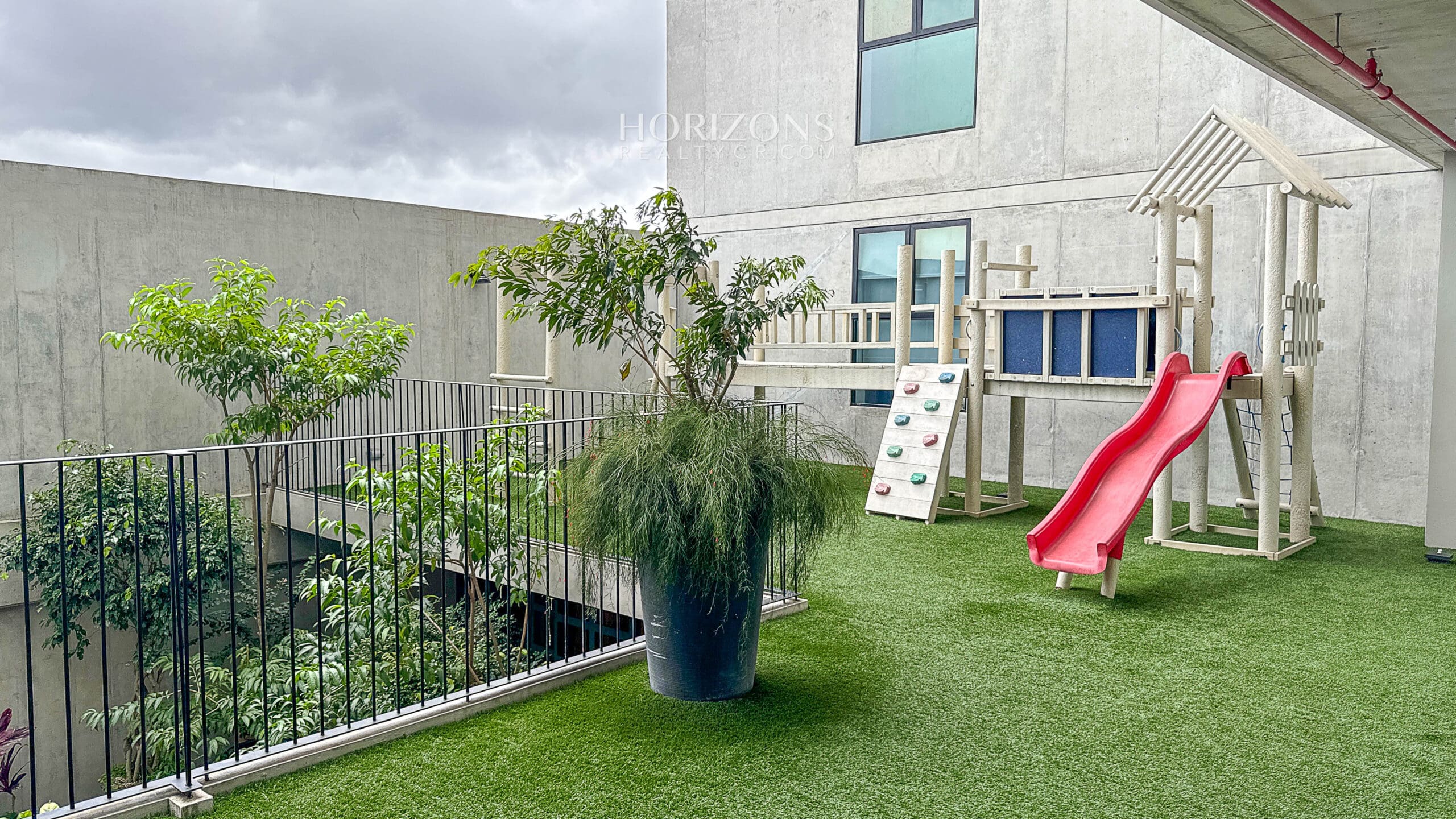 URBN Barrio Escalante: Apartamento en Piso 15 con Vistas Panorámicas y Amenidades de Lujo en Venta nja1194