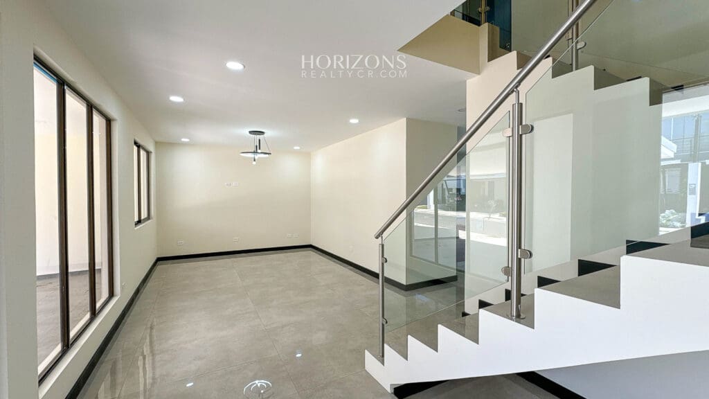 Amplia Casa Nueva en Condominio Distrito San Juan 249m2 nja1202