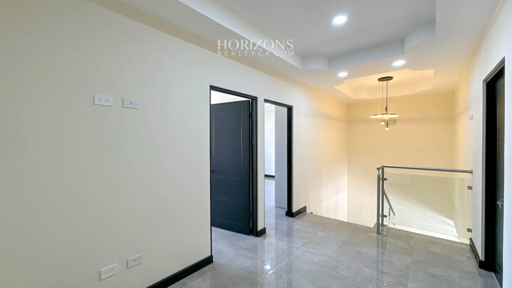 Amplia Casa Nueva en Condominio Distrito San Juan 249m2 nja1202