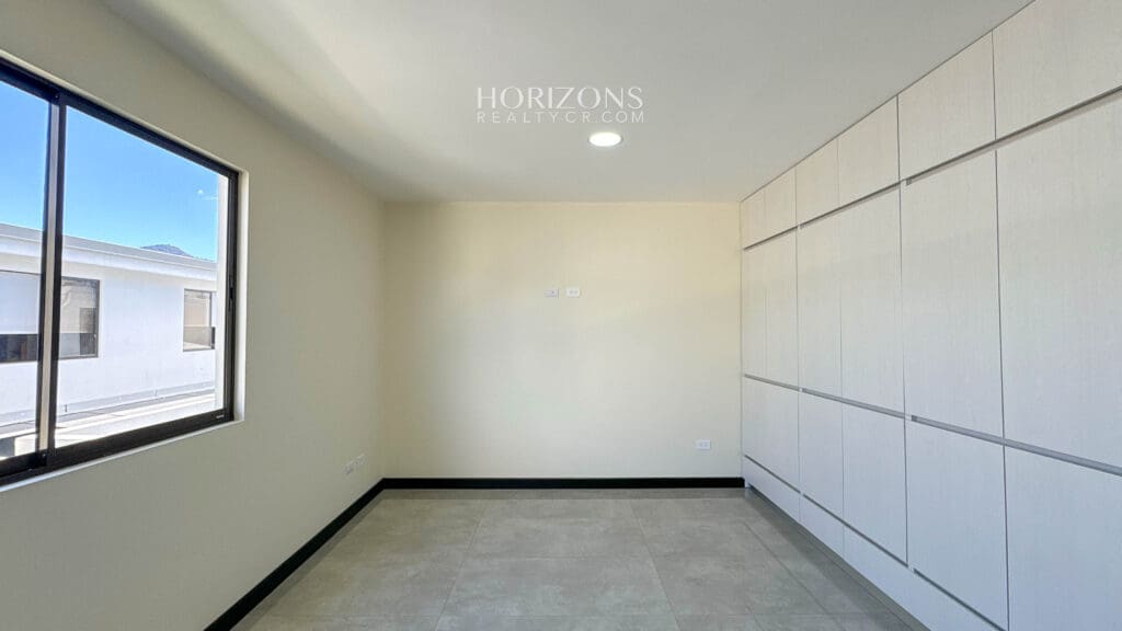 Amplia Casa Nueva en Condominio Distrito San Juan 249m2 nja1202