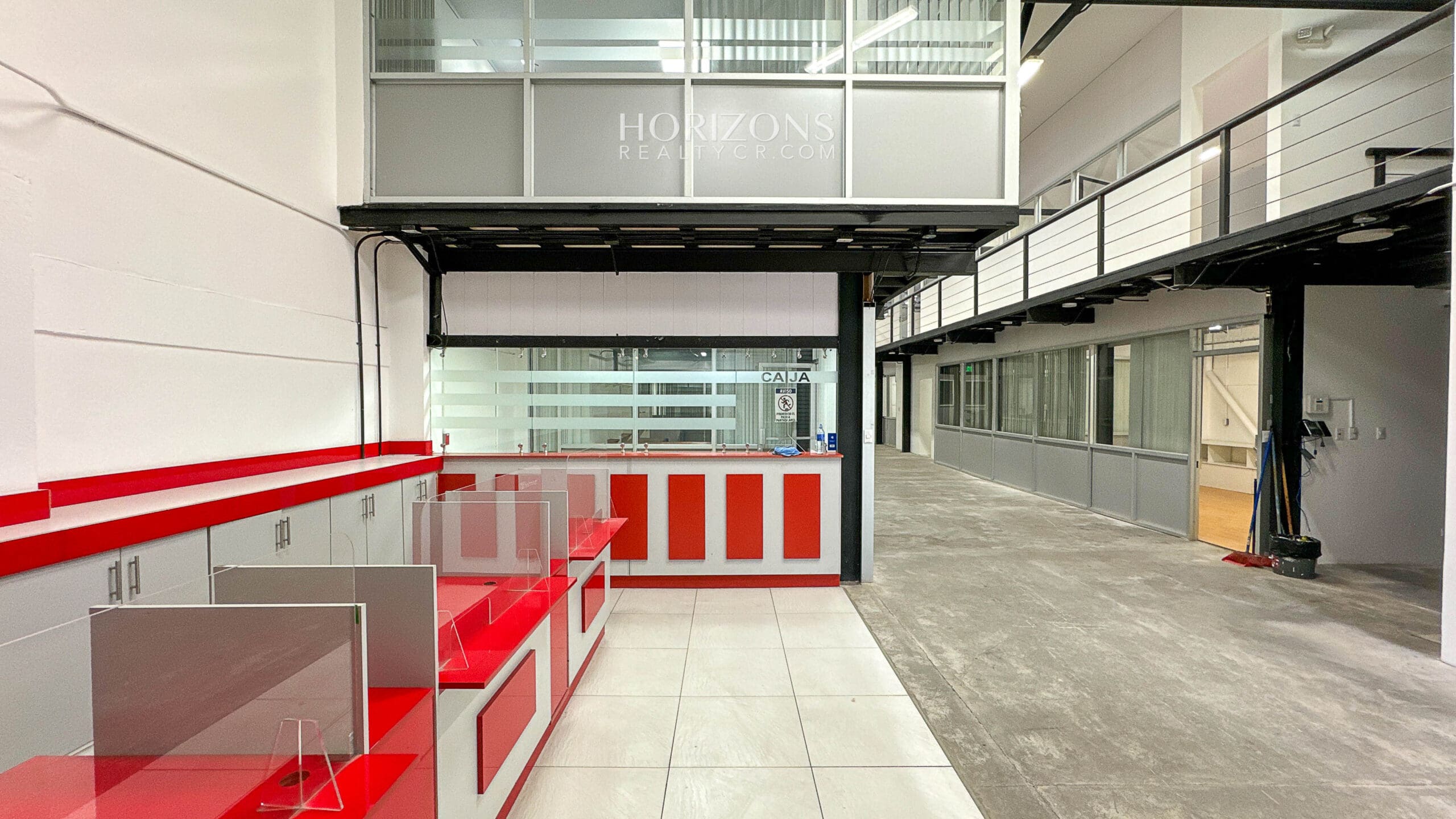 SE VENDE OFI BODEGA EN PAVAS 1100m2 HRC28