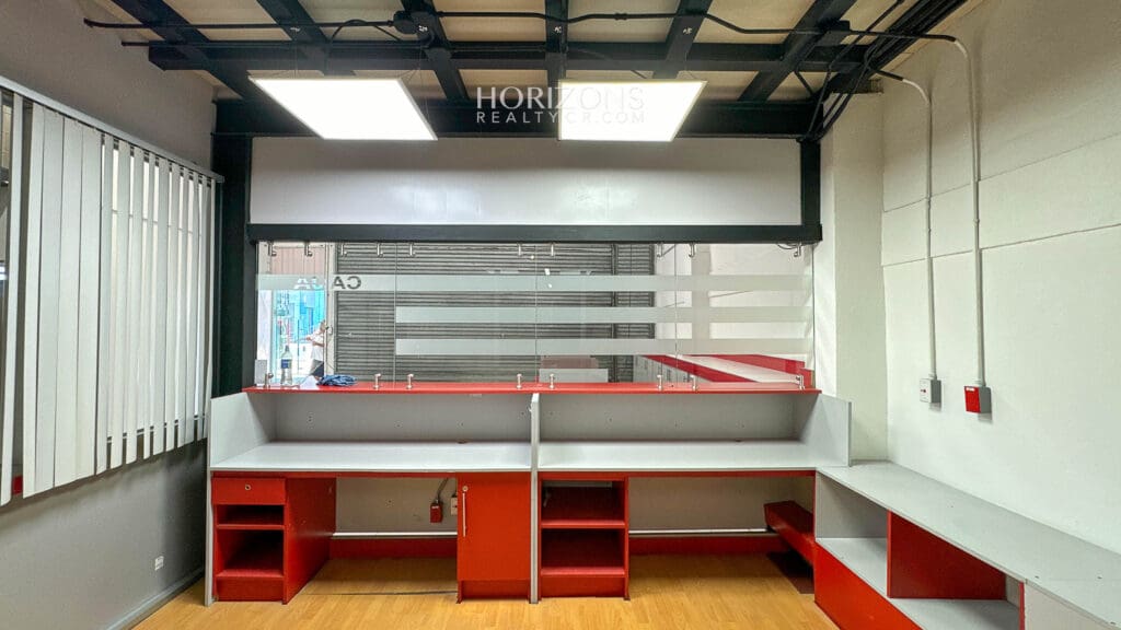 SE VENDE OFI BODEGA EN PAVAS 1100m2 HRC28