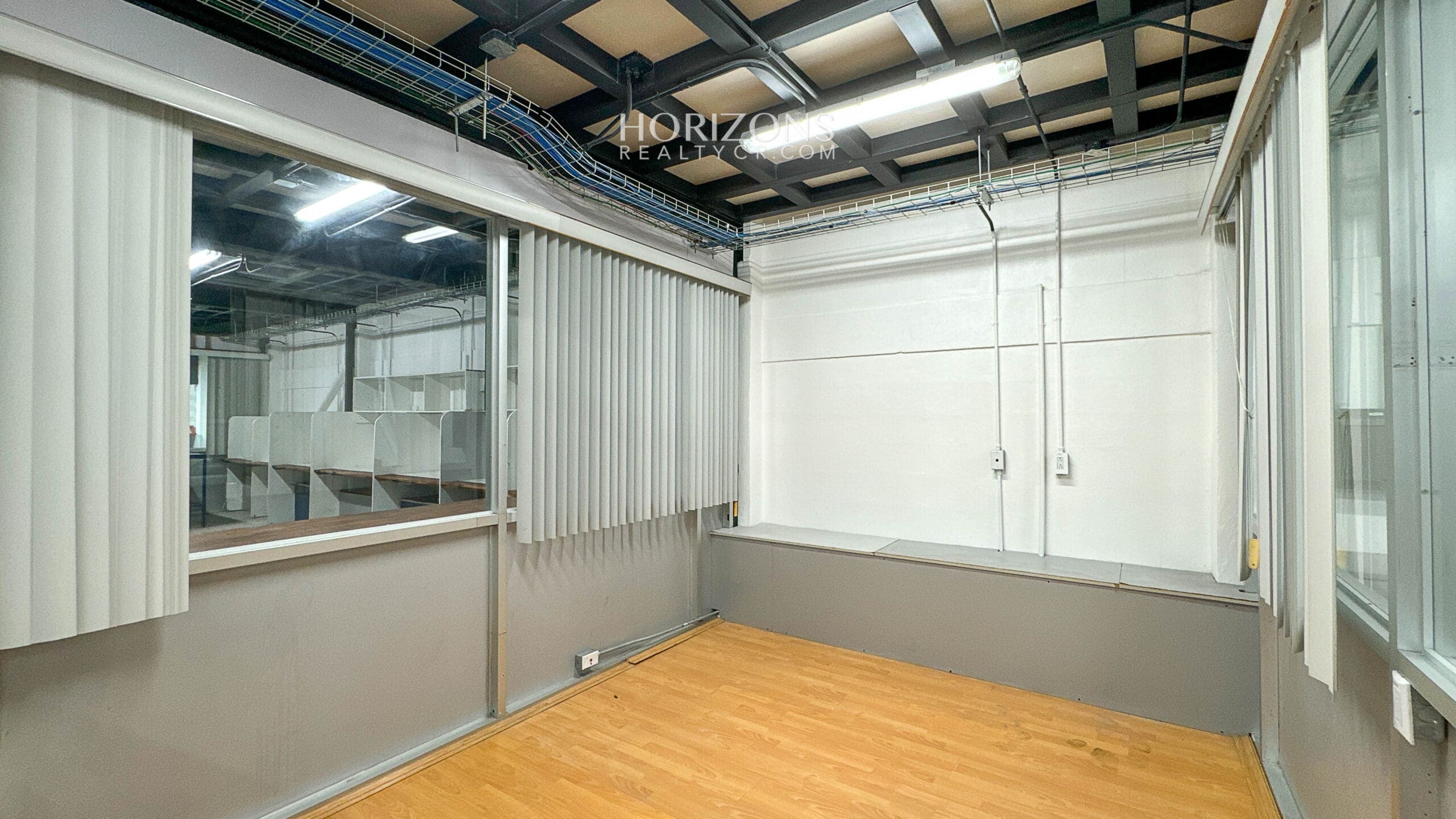 SE VENDE OFI BODEGA EN PAVAS 1100m2 HRC28