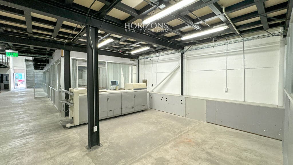 SE VENDE OFI BODEGA EN PAVAS 1100m2 HRC28