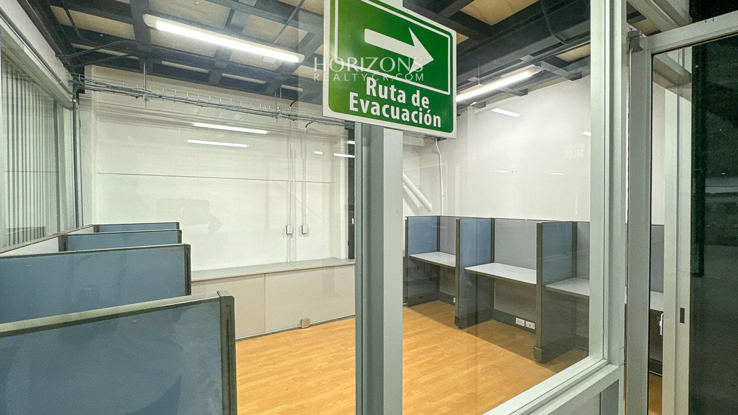 SE VENDE OFI BODEGA EN PAVAS 1100m2 HRC28