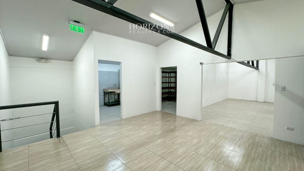 SE VENDE OFI BODEGA EN PAVAS 1100m2 HRC28
