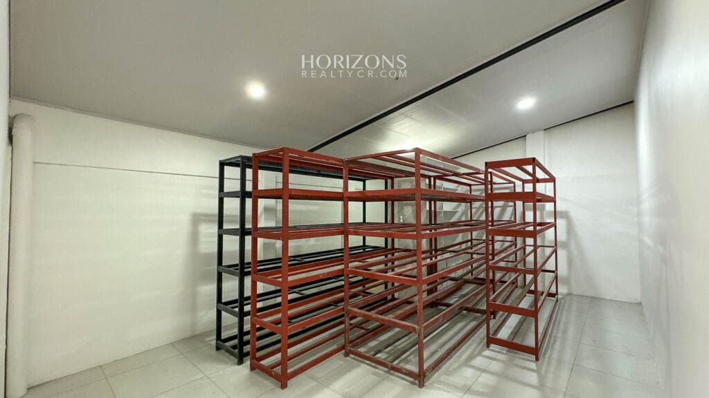 SE VENDE OFI BODEGA EN PAVAS 1100m2 HRC28