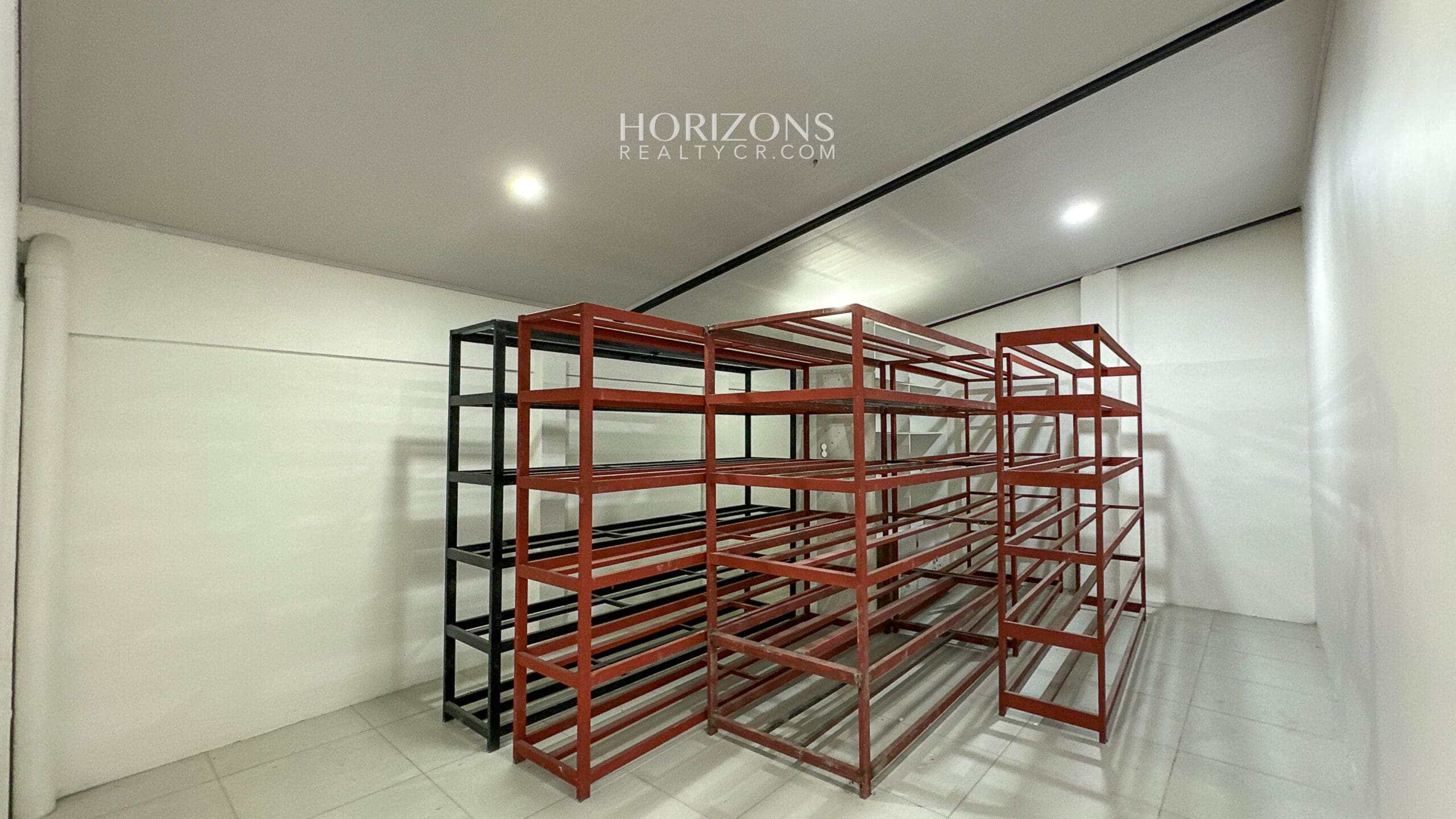 SE VENDE OFI BODEGA EN PAVAS 1100m2 HRC28