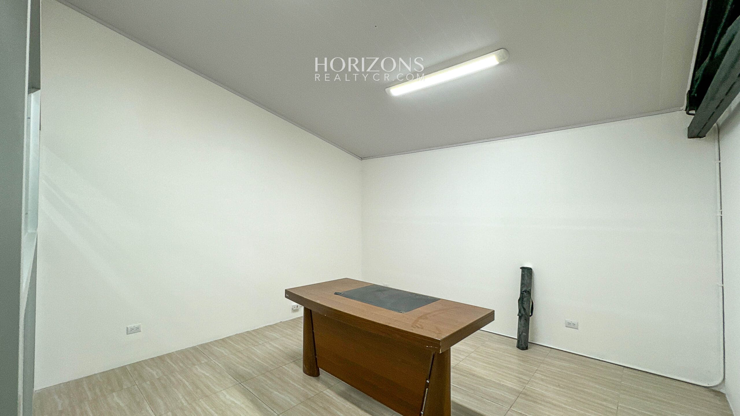 SE VENDE OFI BODEGA EN PAVAS 1100m2 HRC28