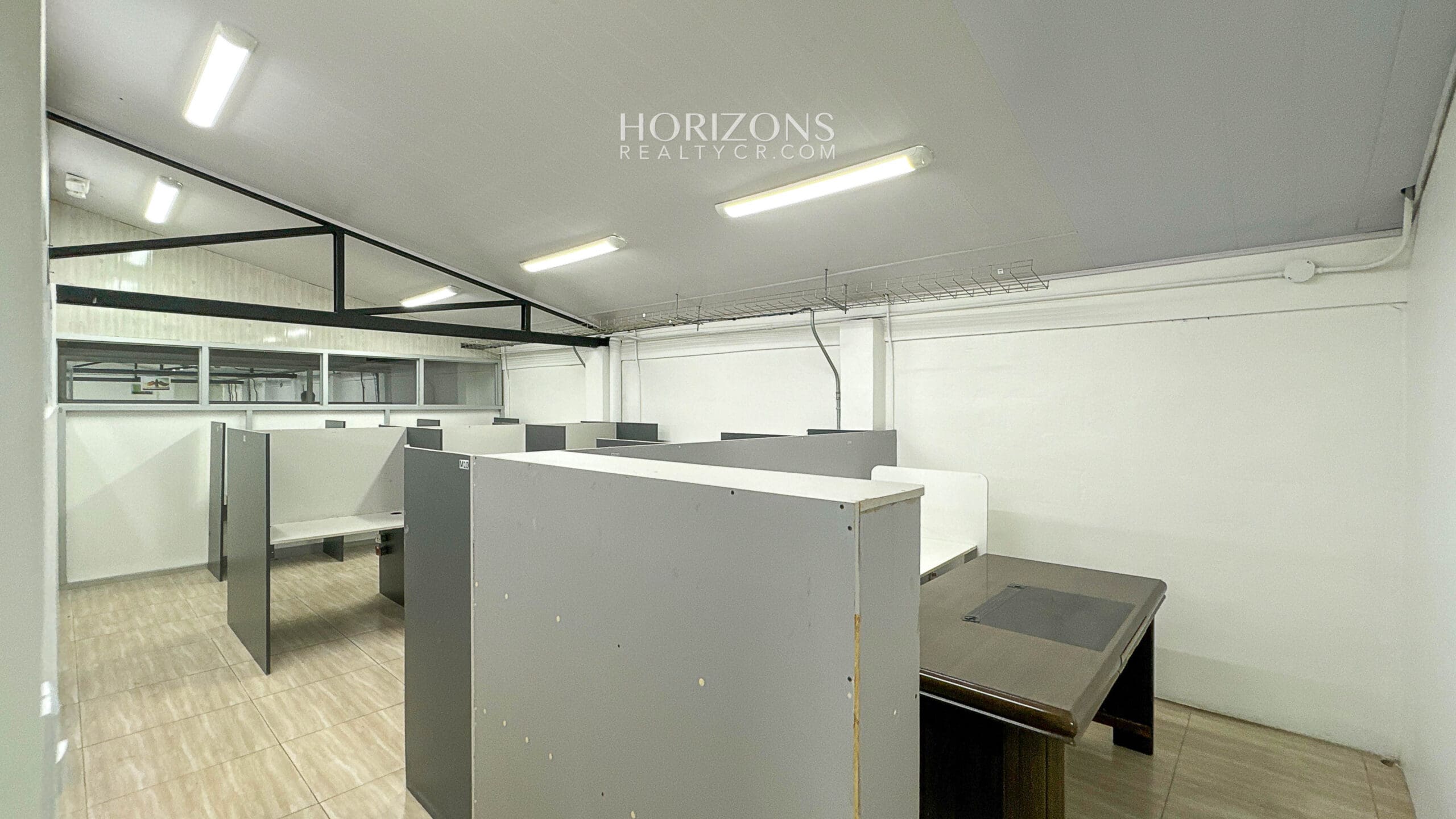 SE VENDE OFI BODEGA EN PAVAS 1100m2 HRC28