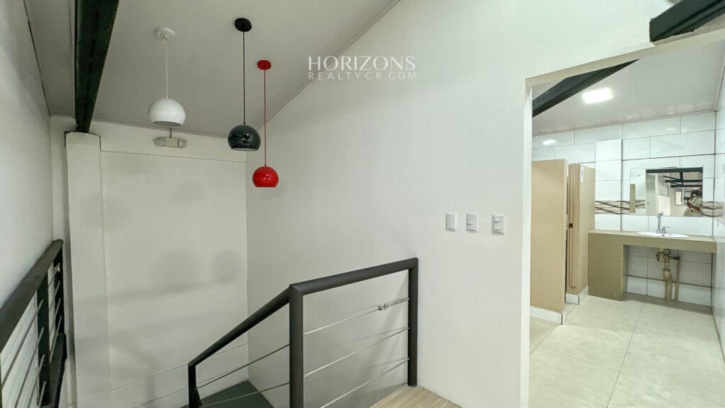 SE VENDE OFI BODEGA EN PAVAS 1100m2 HRC28