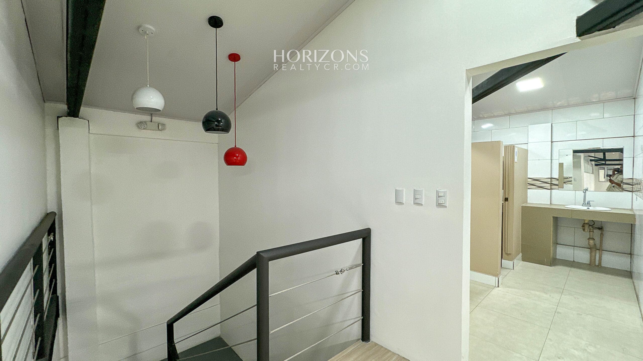 SE VENDE OFI BODEGA EN PAVAS 1100m2 HRC28